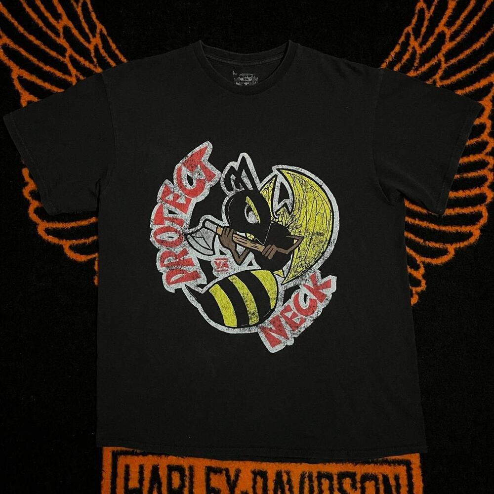 Protect ya neck tee size